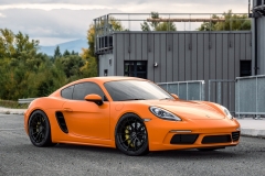 vrforged-d03r-gloss-black-20in-porsche-cayman-orange-1