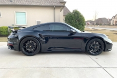 vrforged-d05-matte-black-centerlock-porsche-992-turbo-black-1