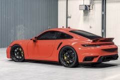 vrforged-d05-matte-black-centerlock-porsche-992-turbo-orange-2