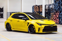 vrforged-d10-mblk-18in-toyota-gr-corolla-yellow-1