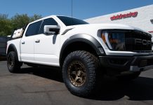 Ford Raptor 2022 Outfitted with VR Forged D14 17 inch Wheels
