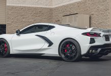 Arctic White Corvette C8 Lowered with D01 Forged Wheels