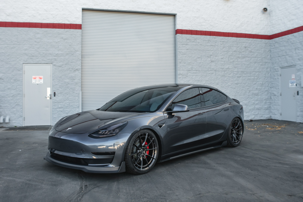 Tesla model 3 20 inch rims top